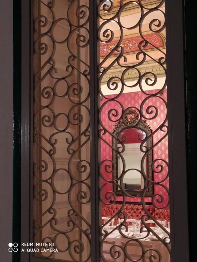 Bed and Breakfast Palazzo Introna à Mola di Bari Extérieur photo