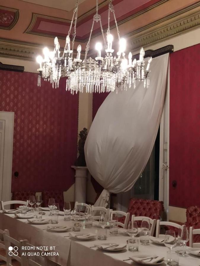 Bed and Breakfast Palazzo Introna à Mola di Bari Extérieur photo